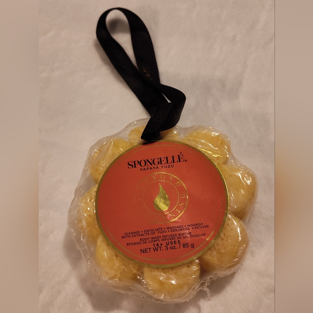 Papaya Yuzu Body Wash Infused Buffer - Yellow